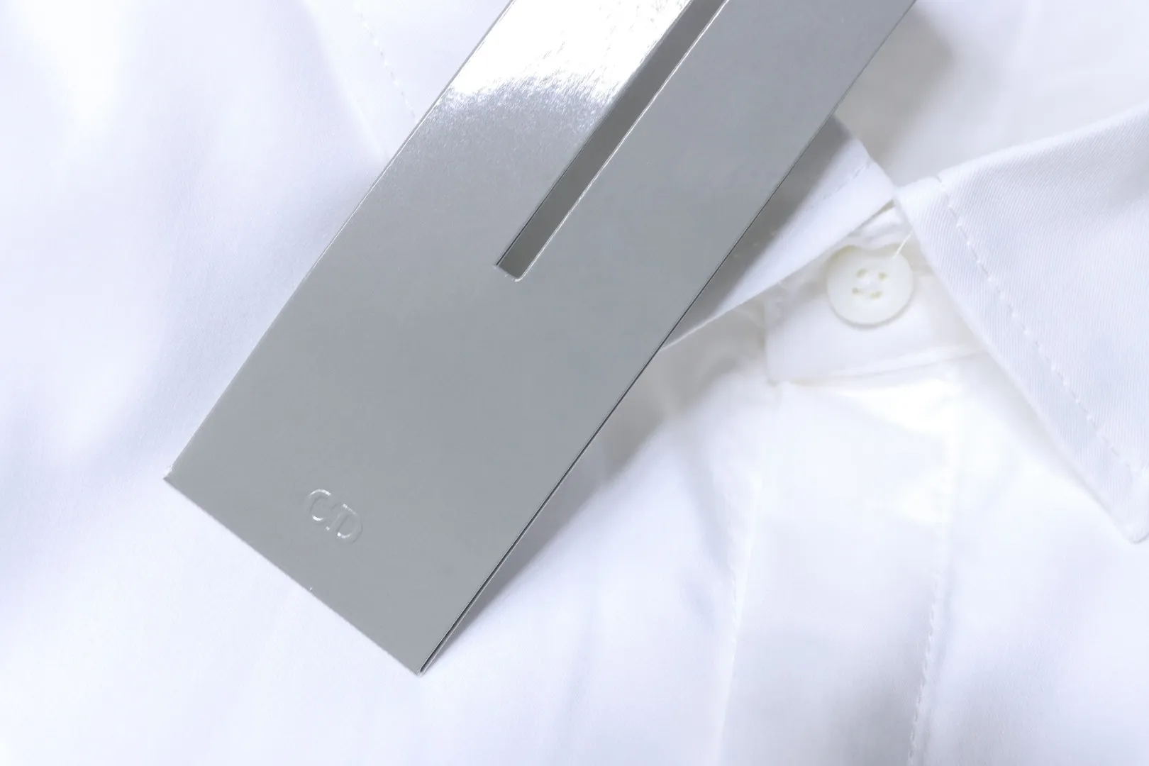 Dior Hangtag