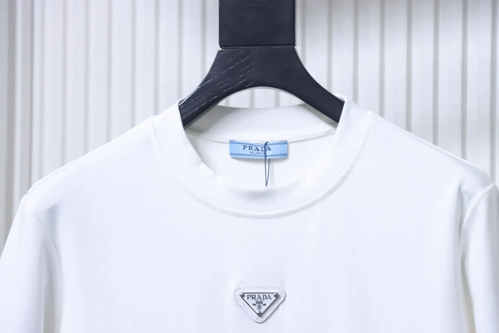 Prada-Kragen