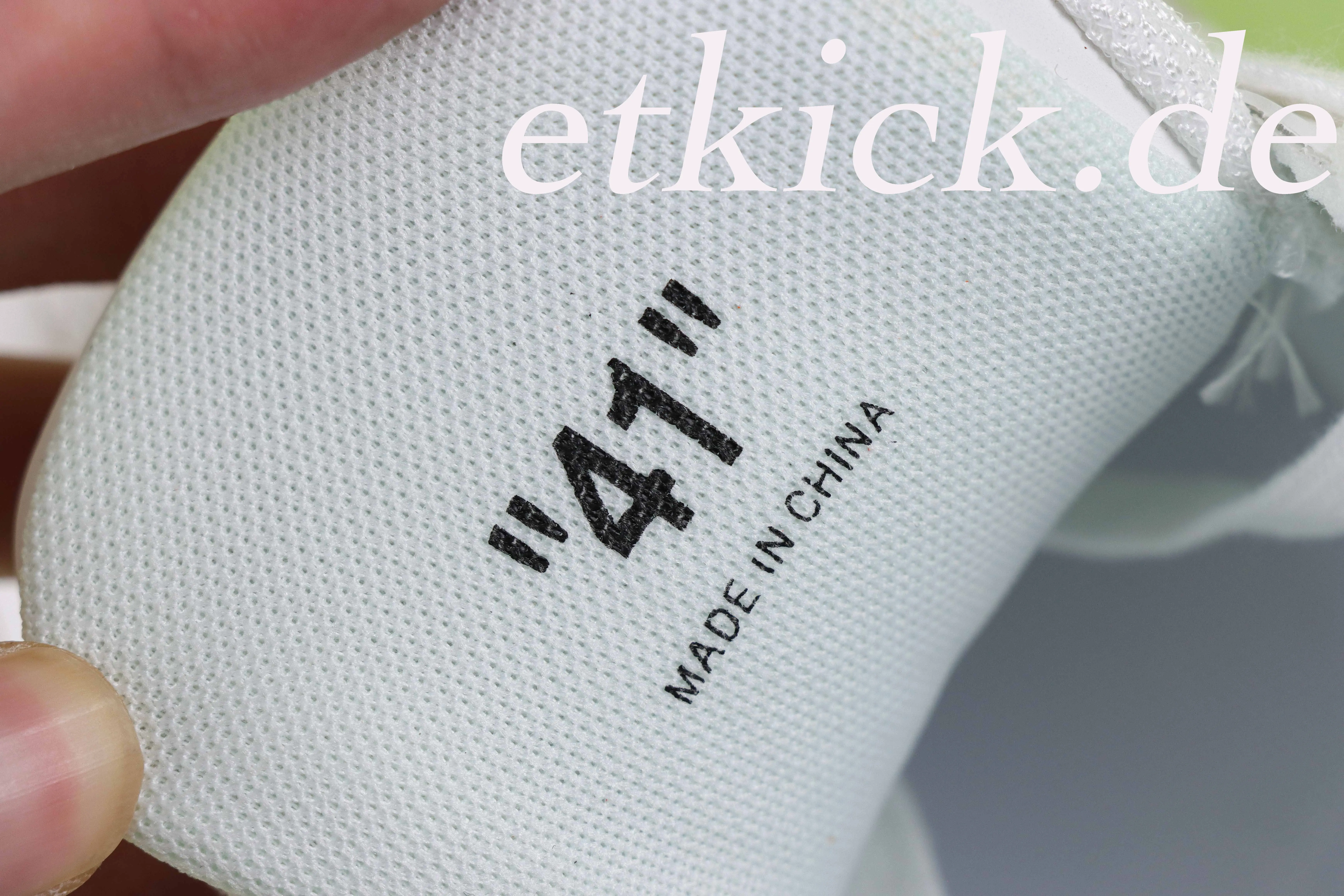 OFF-WHITE Out Low Tops Weiß-Orange – Bild 7