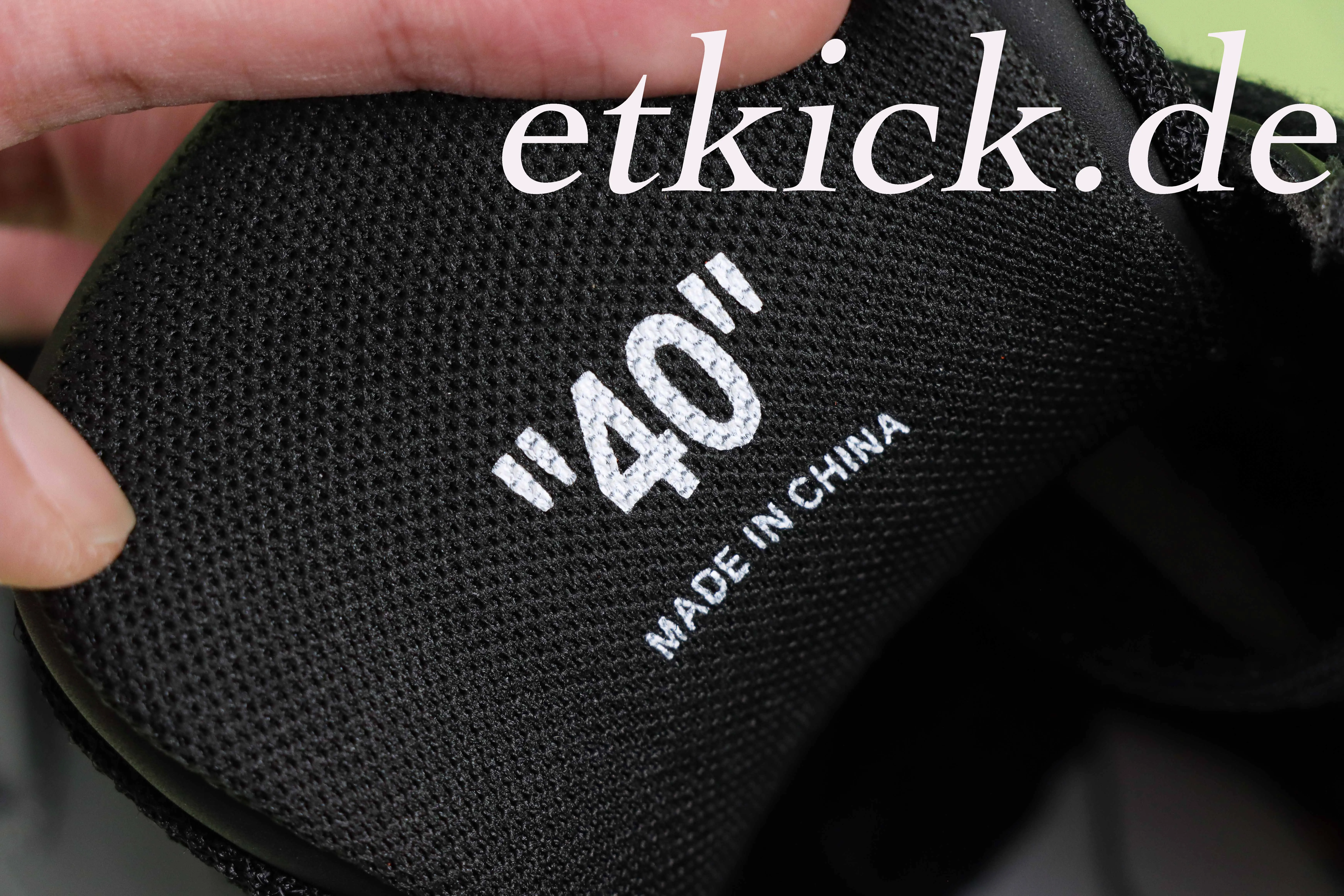 Off-White Out of Office Low „Triple Black“ – Bild 9