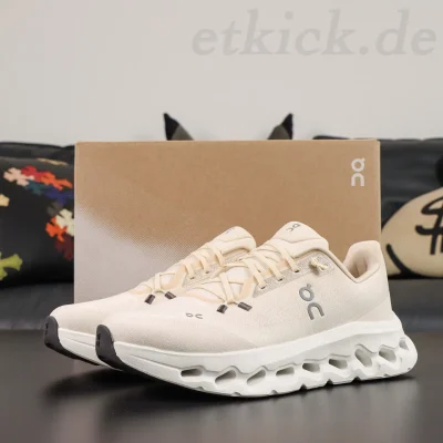 On Cloudtilt-Sneaker in der Farbe Sand Dew