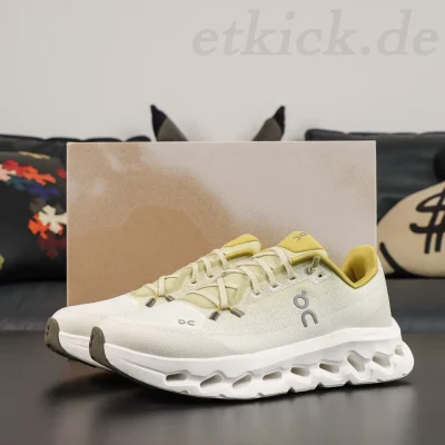 On Running Cloudtilt Caper Ghost Herren