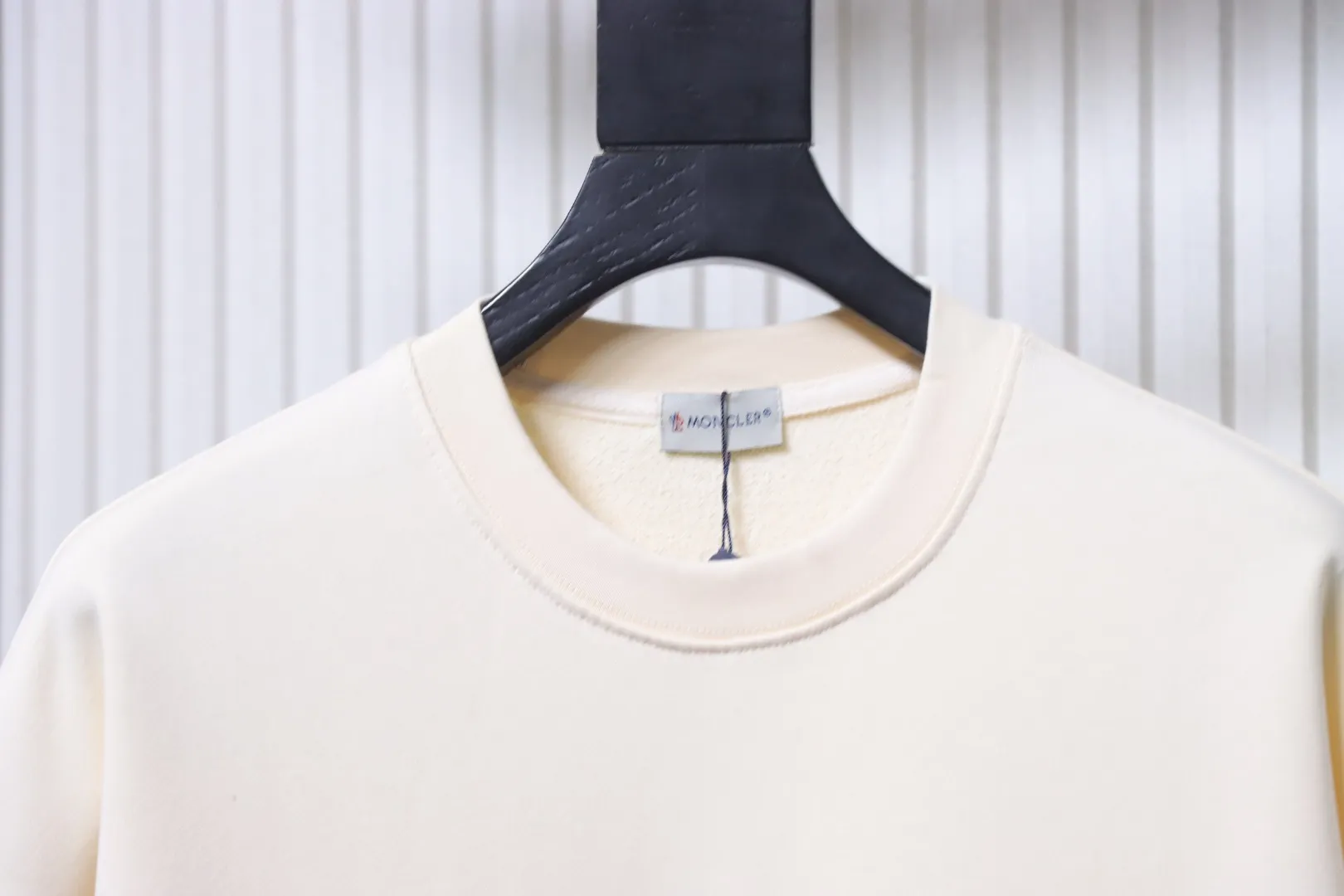 Moncler-Kragen