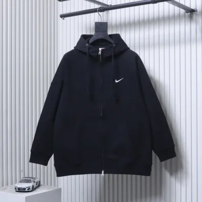 Nike – Vorderansicht Schwarz