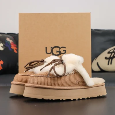 UGG Damen-Slipper „Disquette Heritage“ mit Plateau-Sohle – Braun