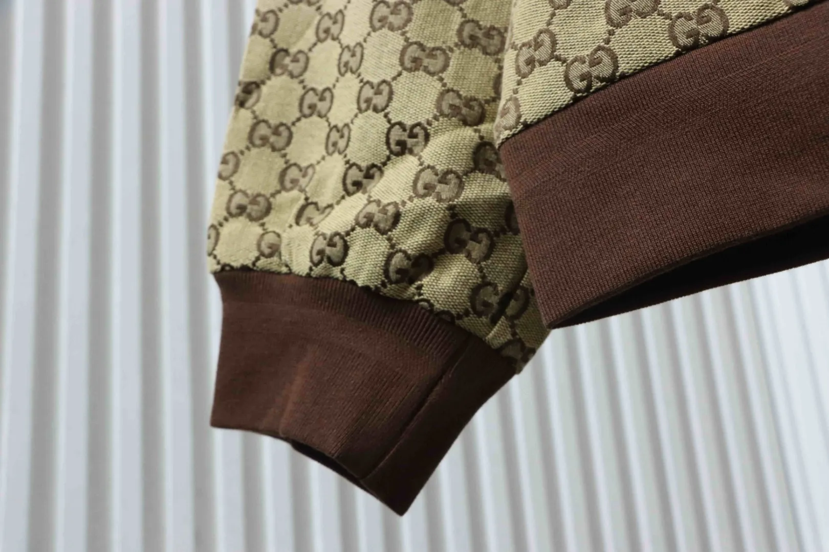 Gucci-Ärmel