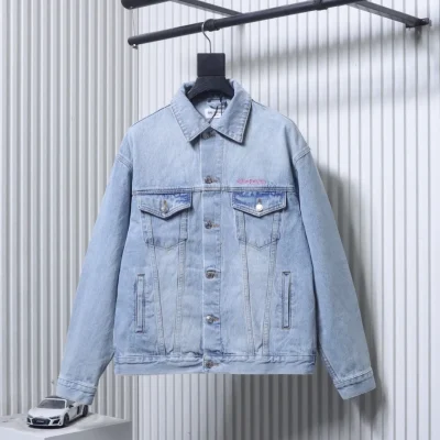 Balenciaga Vorderansicht